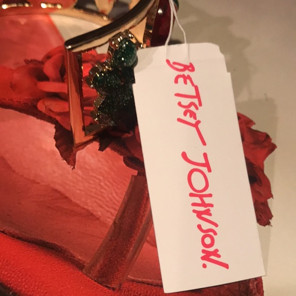 Authentic Betsy Johnson Cuff Bracelet New with tag - Picture 12 of 14